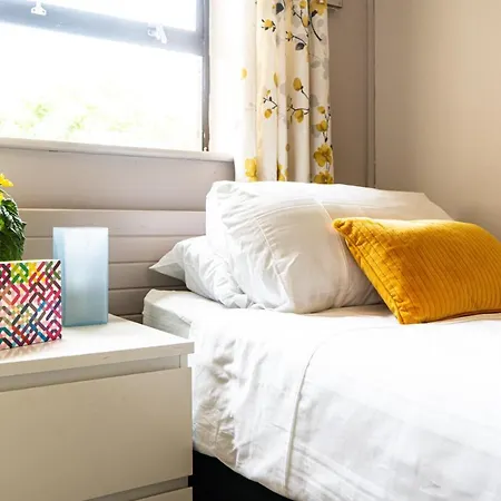 Jbs Student Campus * דבלין